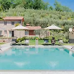 In Lucca With Infinity Pool
