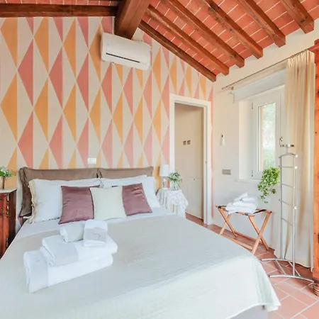 Vila In Lucca With Infinity Pool San Ginese