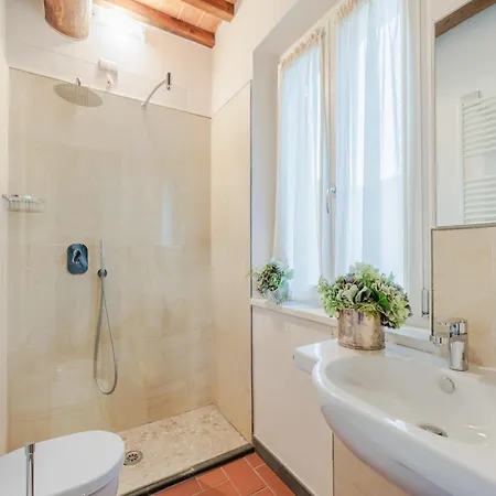 Vila In Lucca With Infinity Pool *