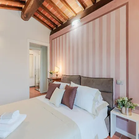In Lucca With Infinity Pool Villa *