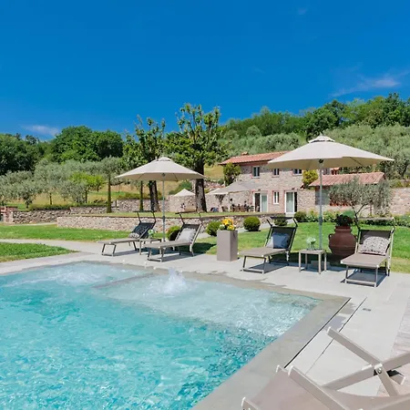In Lucca With Infinity Pool *