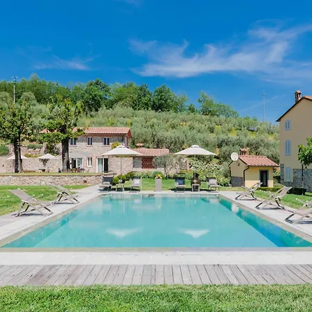 In Lucca With Infinity Pool *
