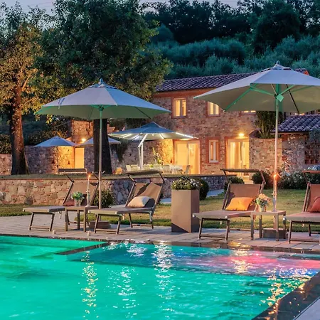 In Lucca With Infinity Pool Villa *