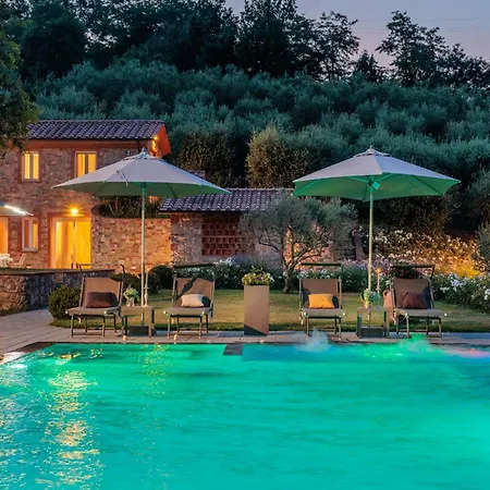 In Lucca With Infinity Pool
